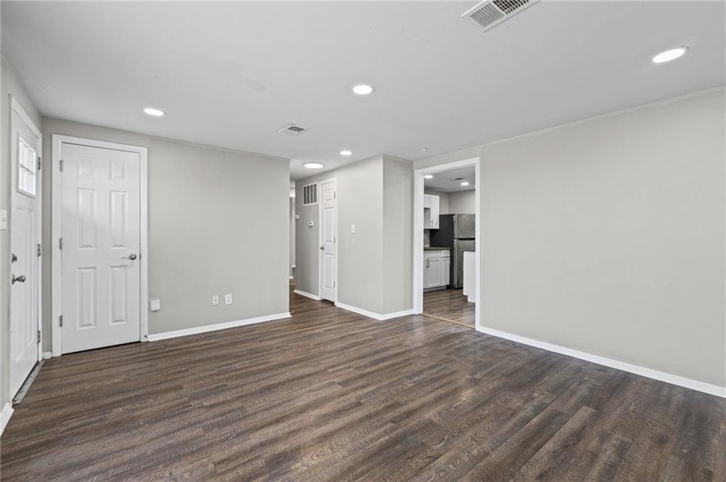 1713 N Whitney Road Property Photo 4