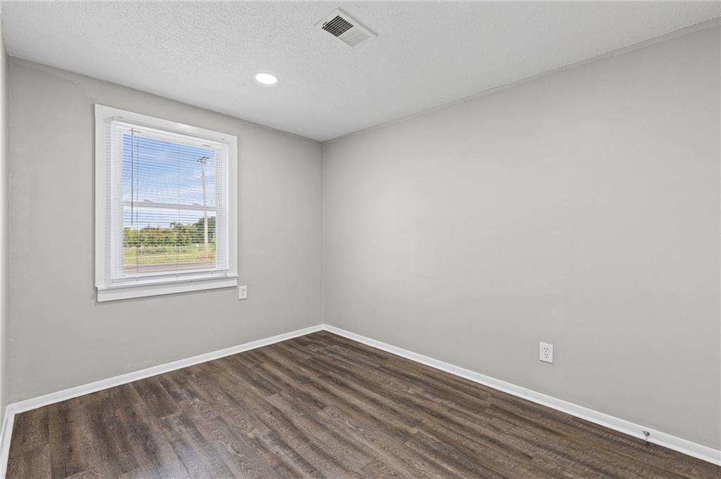 1713 N Whitney Road Property Photo 14