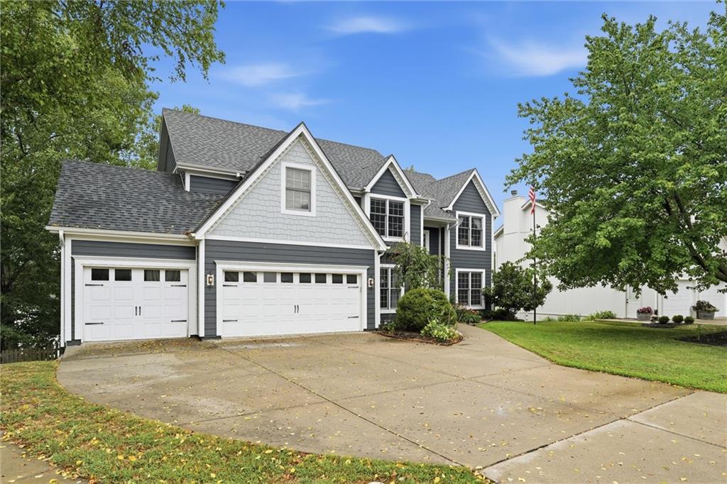 809 Cottonwood Place Property Photo 4