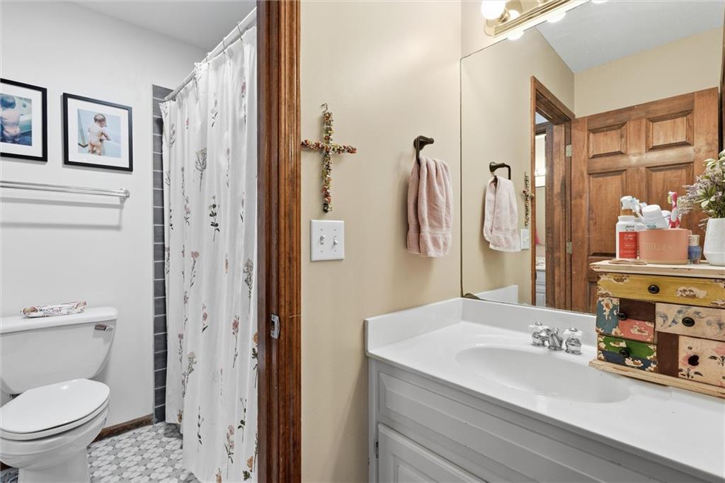 809 Cottonwood Place Property Photo 34
