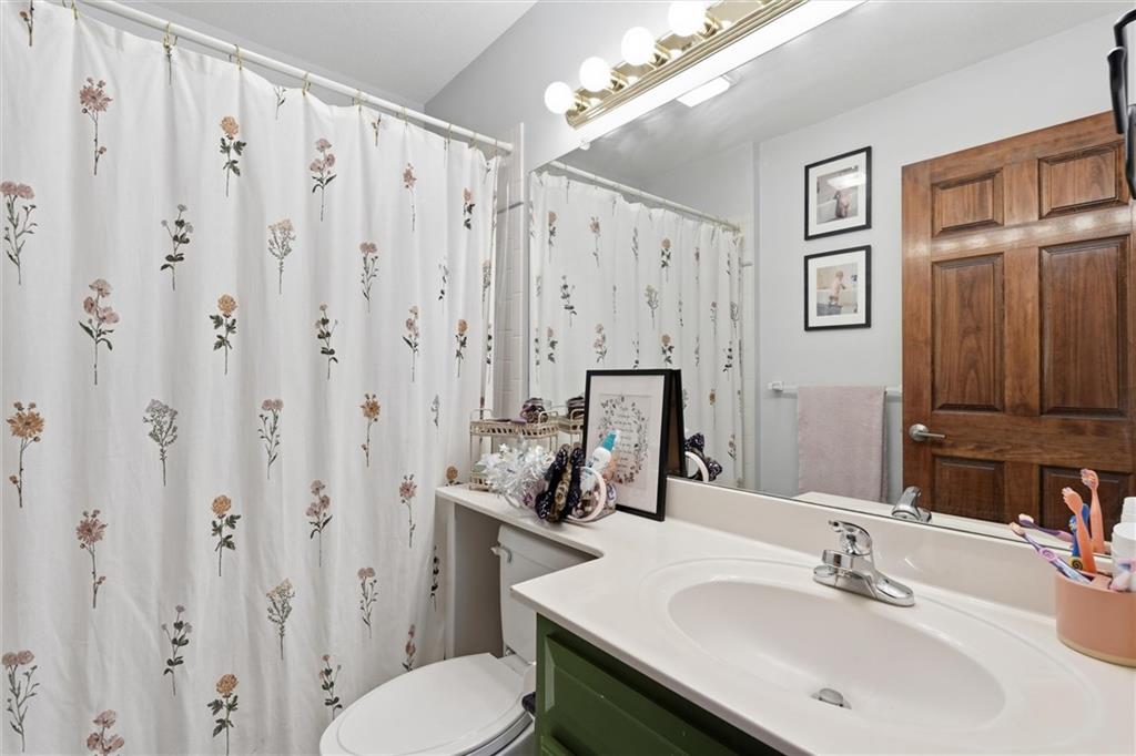 809 Cottonwood Place Property Photo 37