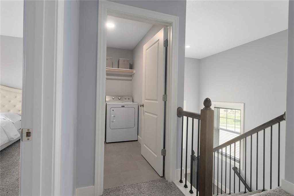8492 Valley Spring Drive Property Photo 19