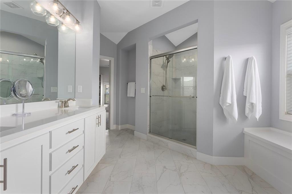 8492 Valley Spring Drive Property Photo 23