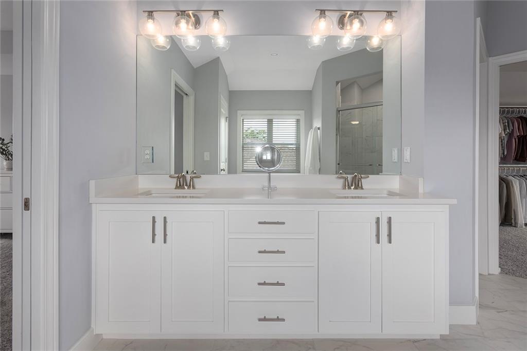 8492 Valley Spring Drive Property Photo 25