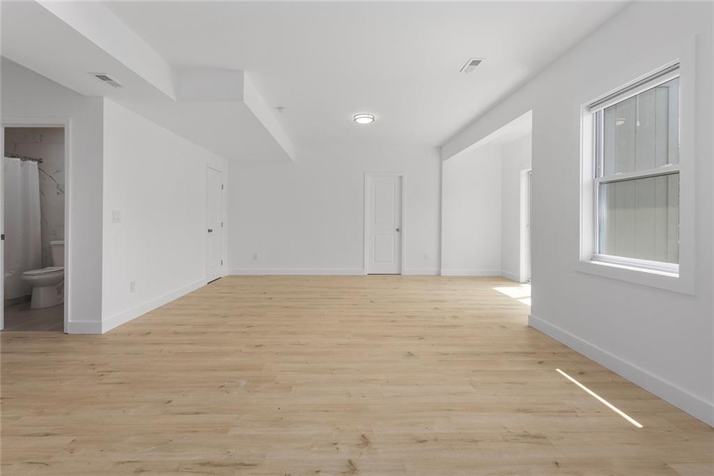 8492 Valley Spring Drive Property Photo 35