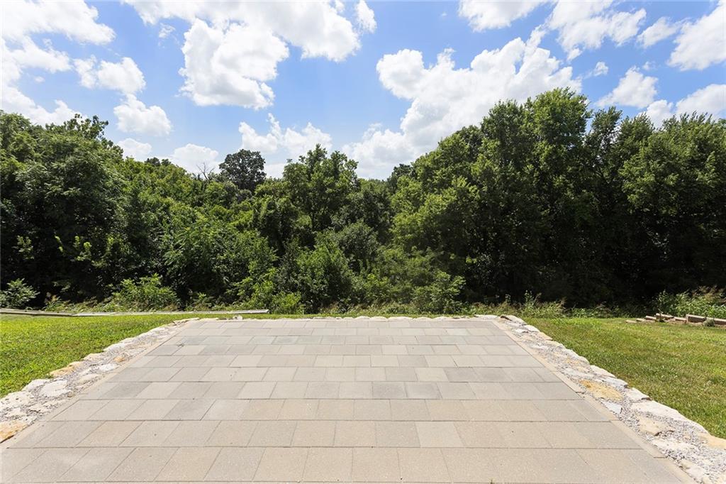 8492 Valley Spring Drive Property Photo 45