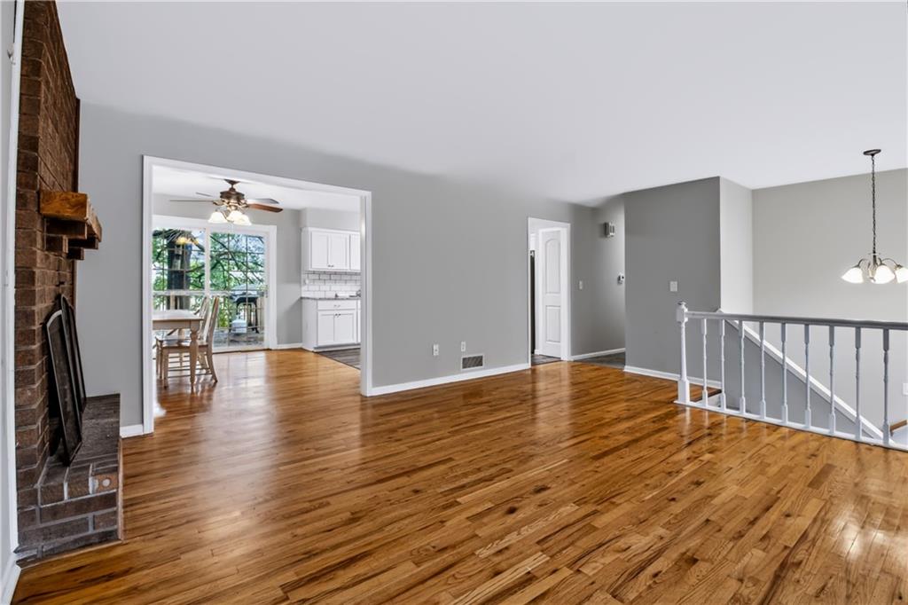 15 Circle Drive Property Photo 8