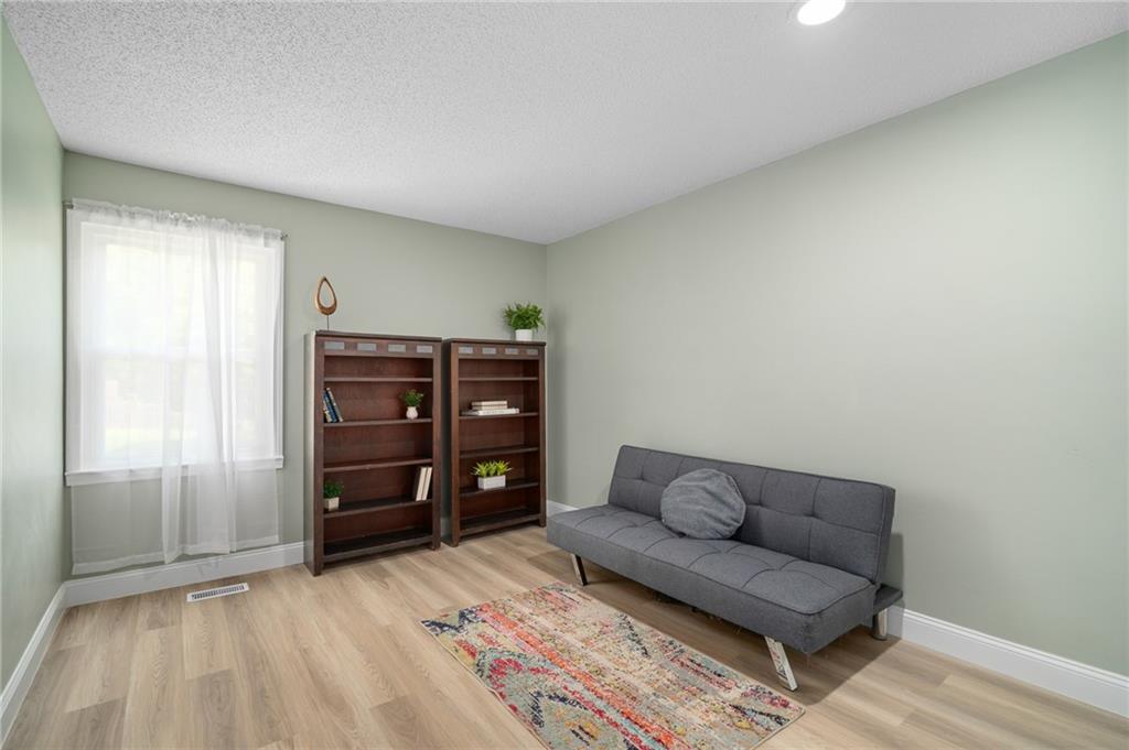13924 S Tomahawk Drive Property Photo 15