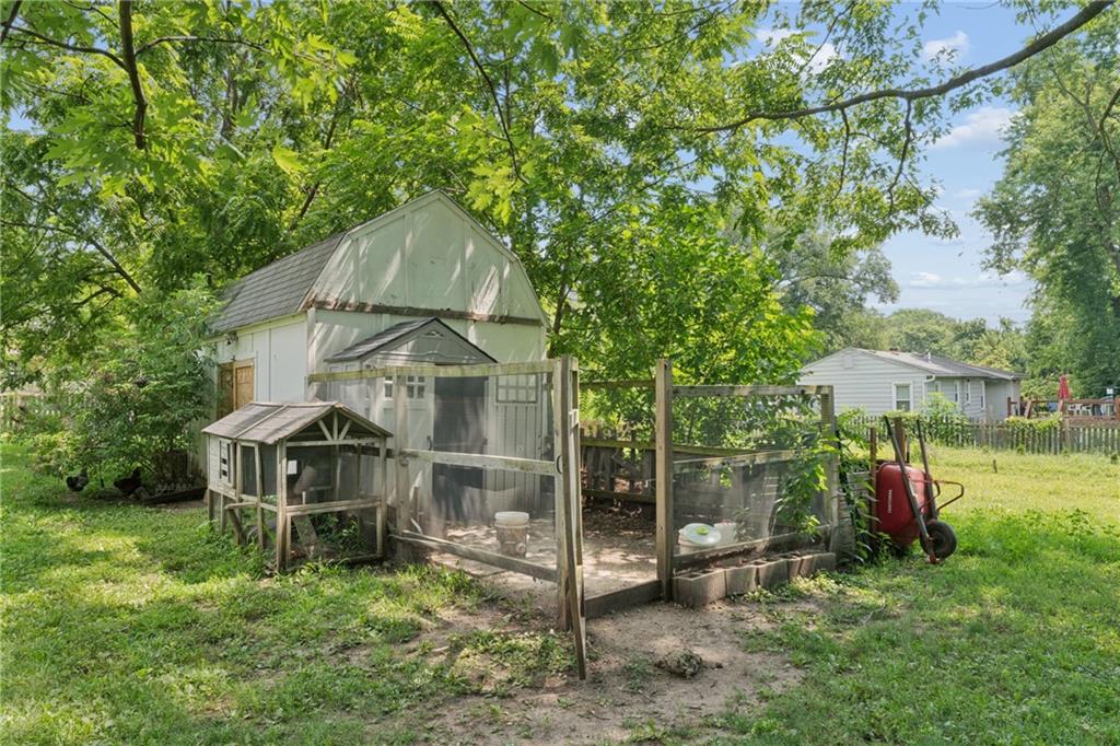 8001 Blue Ridge Boulevard Property Photo 40
