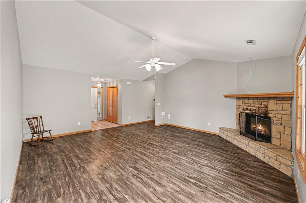 747 S Beech Street Property Photo 9