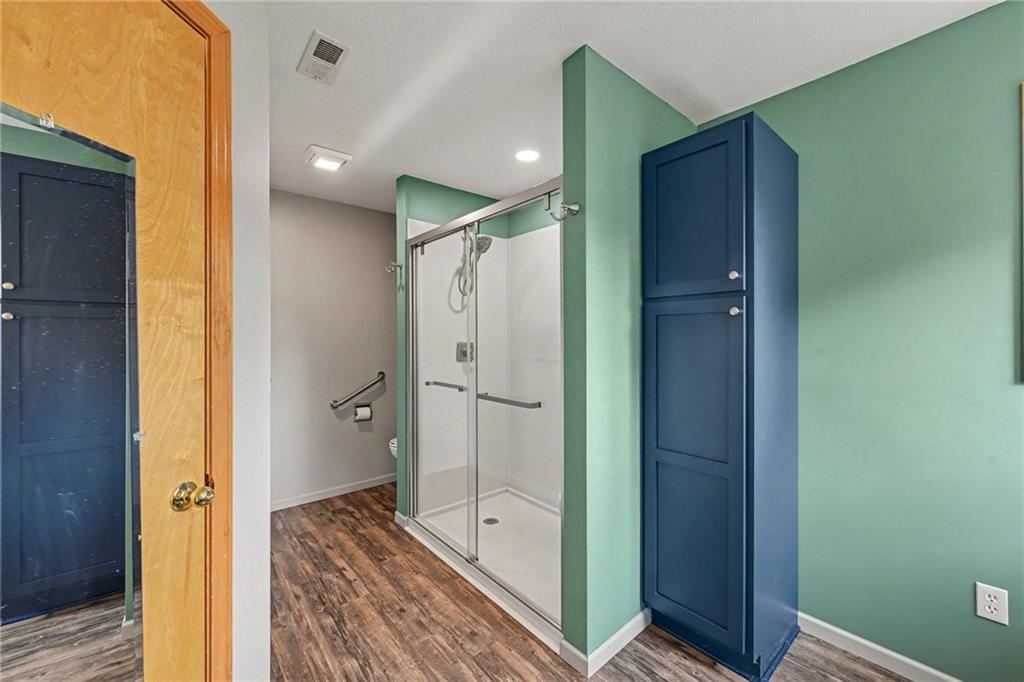 747 S Beech Street Property Photo 17