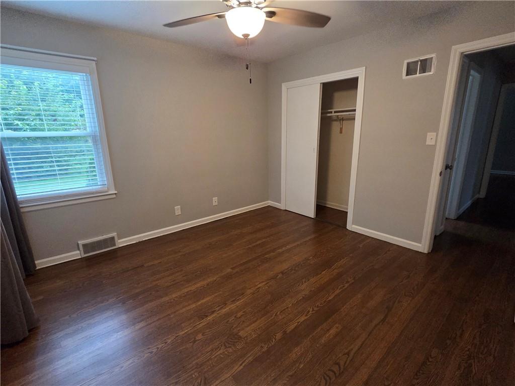 7211 Lamar Avenue Property Photo 8