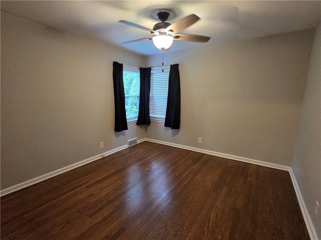 7211 Lamar Avenue Property Photo 9
