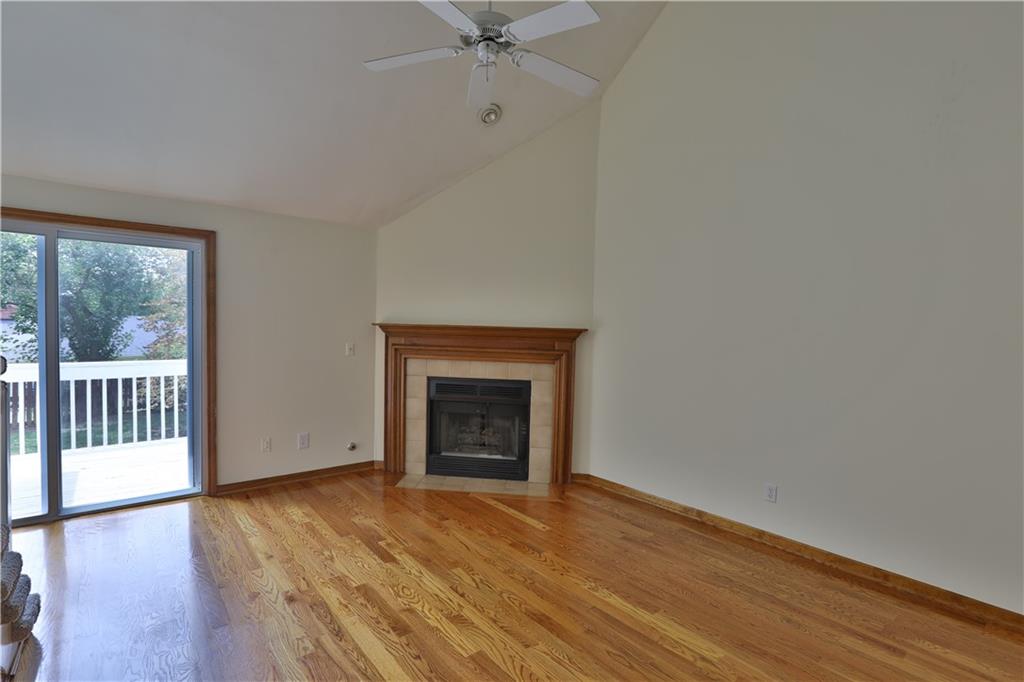 13723 W 58th Terrace Property Photo 6