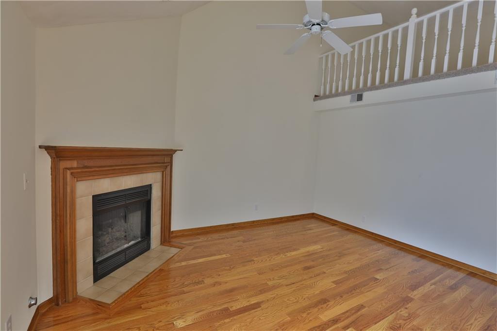 13723 W 58th Terrace Property Photo 7