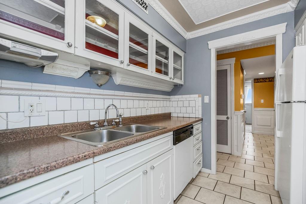 5013 Walnut Street Property Photo 13
