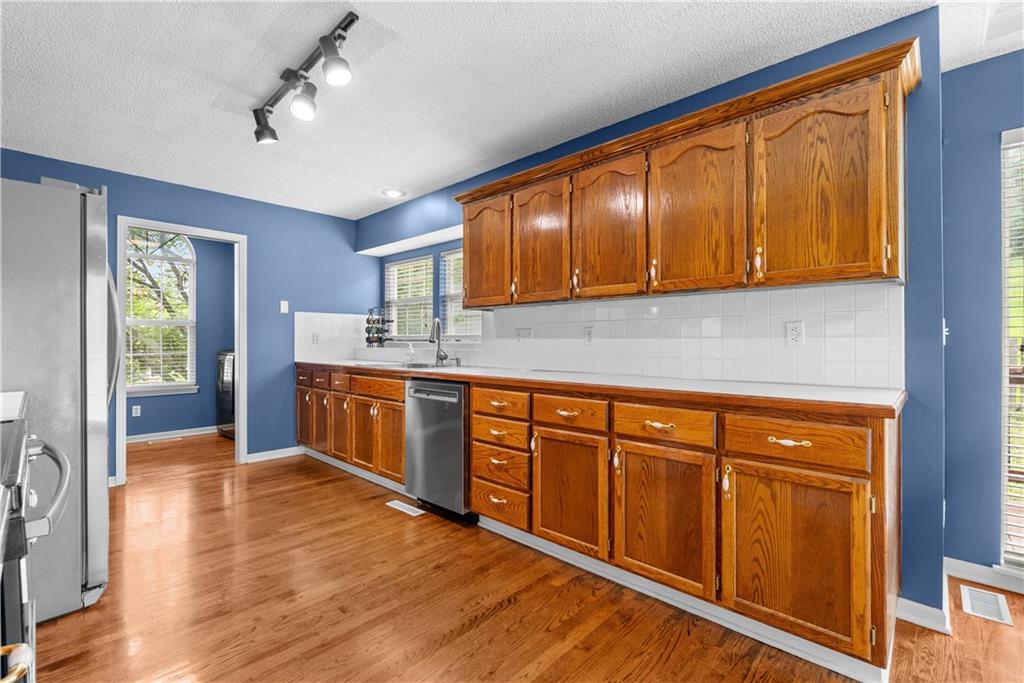 1218 Windcrest Court Property Photo 11