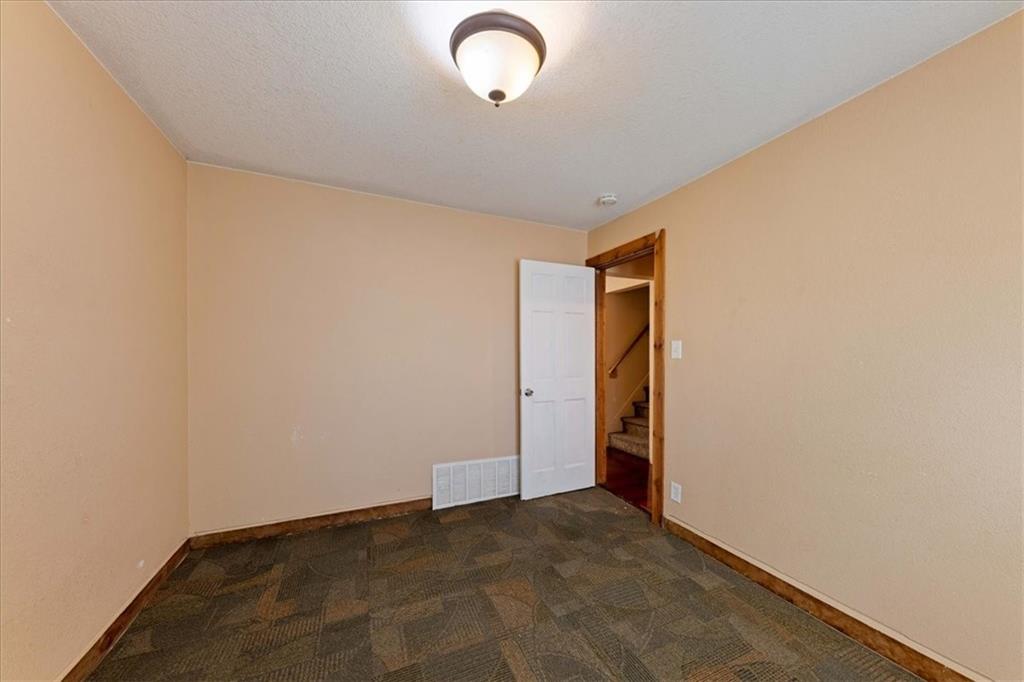 3929 Euclid Avenue Property Photo 9