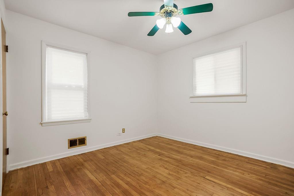 8509 Wornall Road Property Photo 10