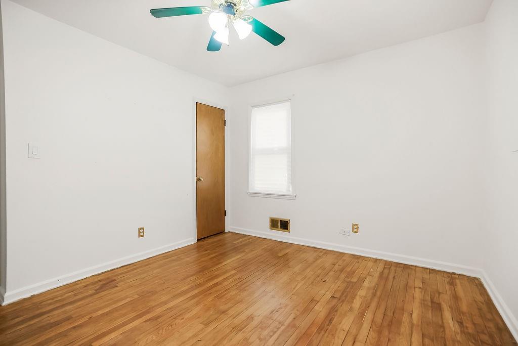 8509 Wornall Road Property Photo 11
