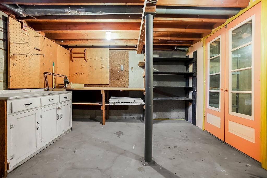 8509 Wornall Road Property Photo 19