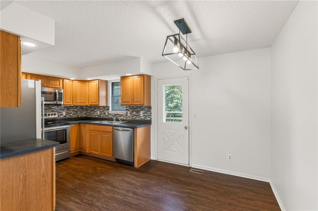 5209 Ne 46th Street Property Photo 12