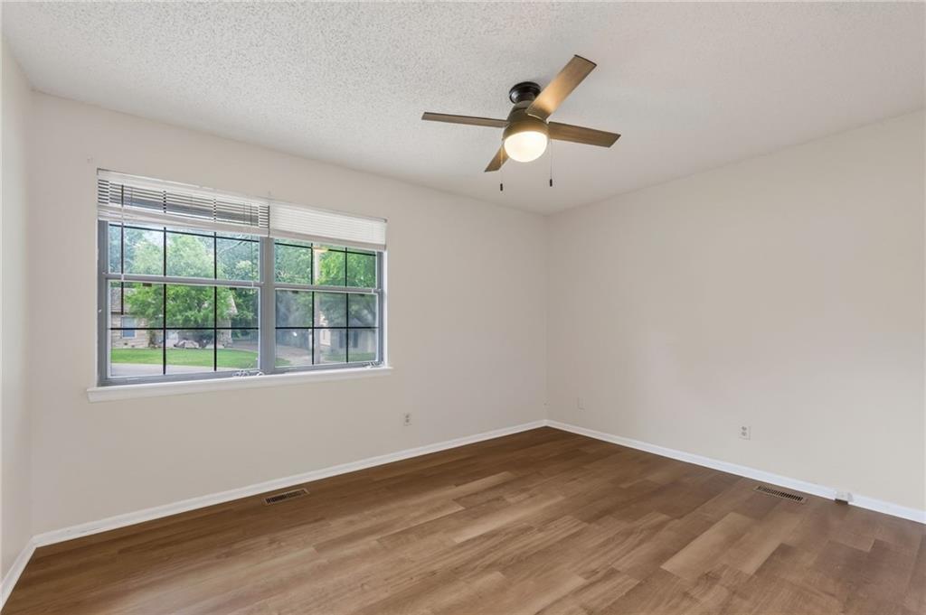 5209 Ne 46th Street Property Photo 16