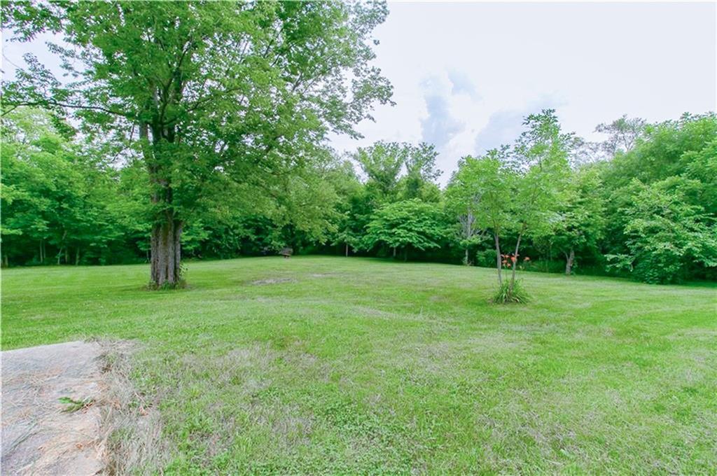 103 N Vest Street Property Photo 5