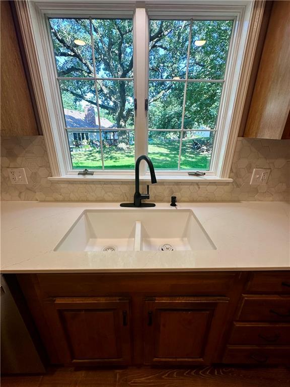 227 White Ridge Drive Property Photo 7