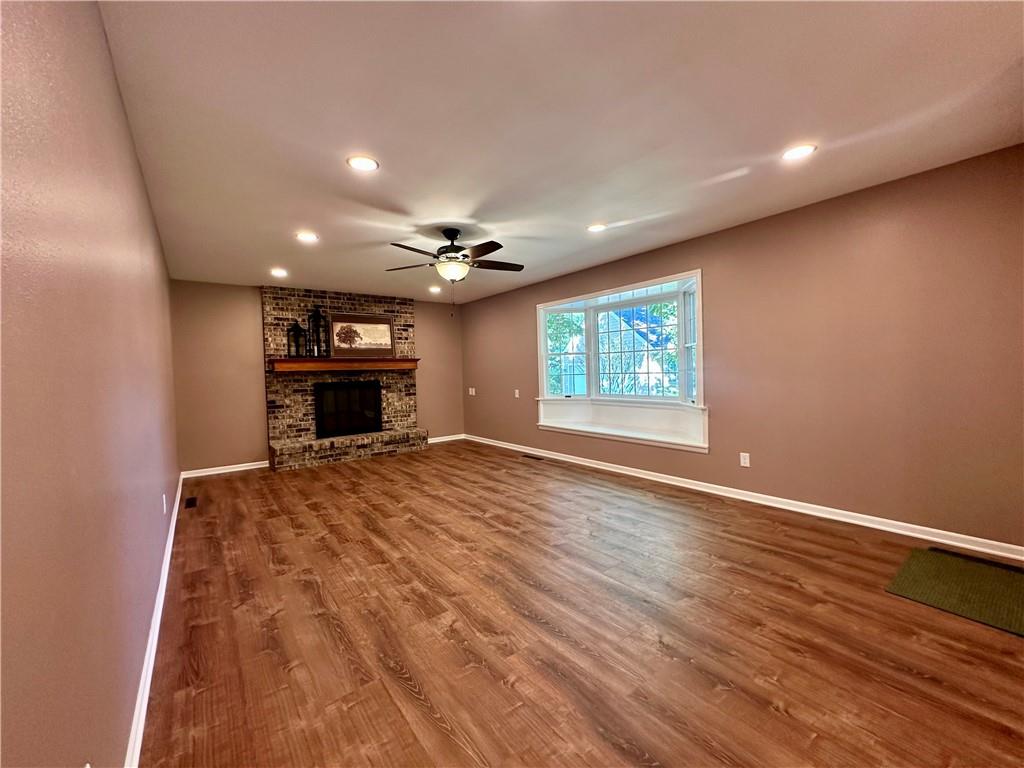 227 White Ridge Drive Property Photo 11