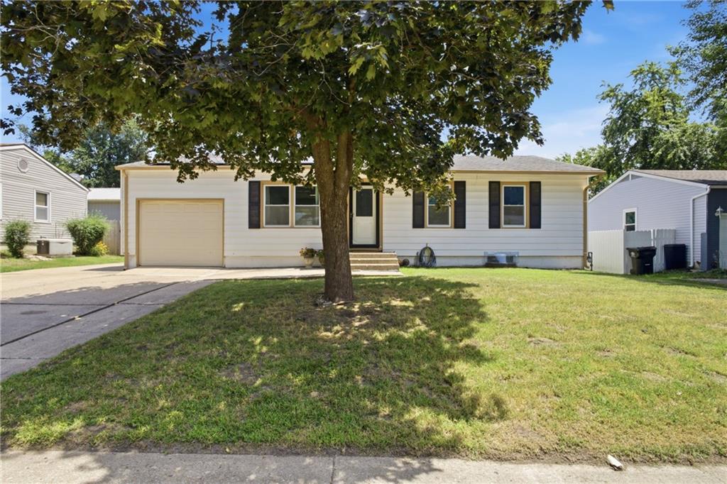 1211 N Cedar Crest Drive Property Photo 6