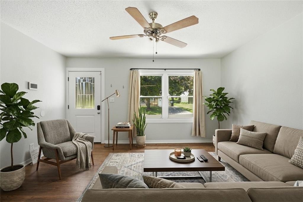 1211 N Cedar Crest Drive Property Photo 11