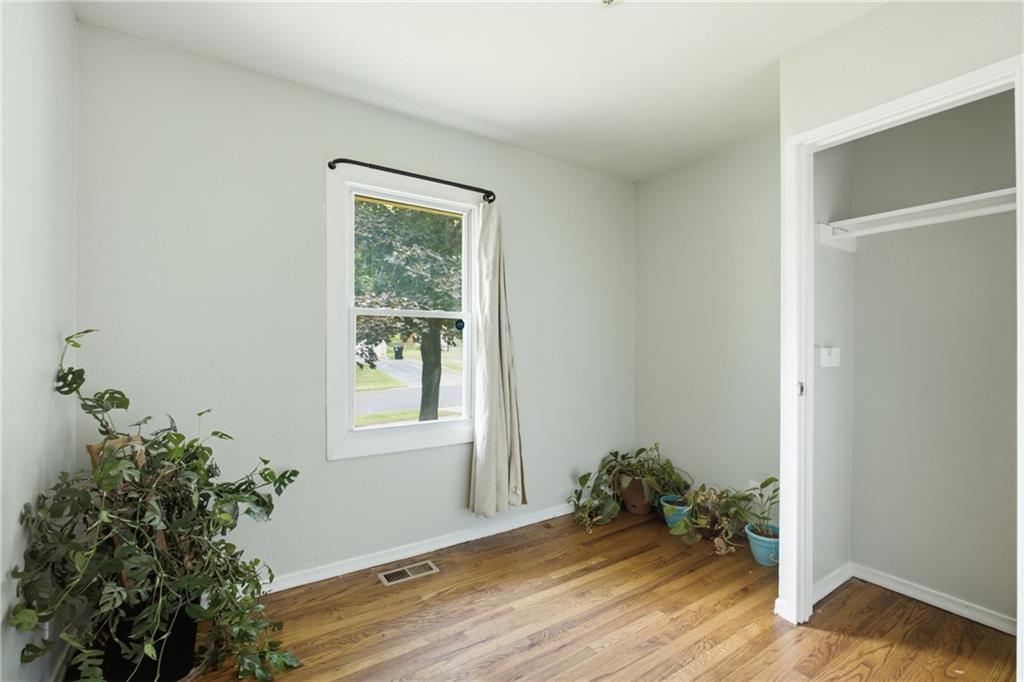 1211 N Cedar Crest Drive Property Photo 27
