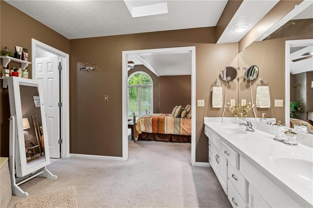 1402 Colony Drive Property Photo 27