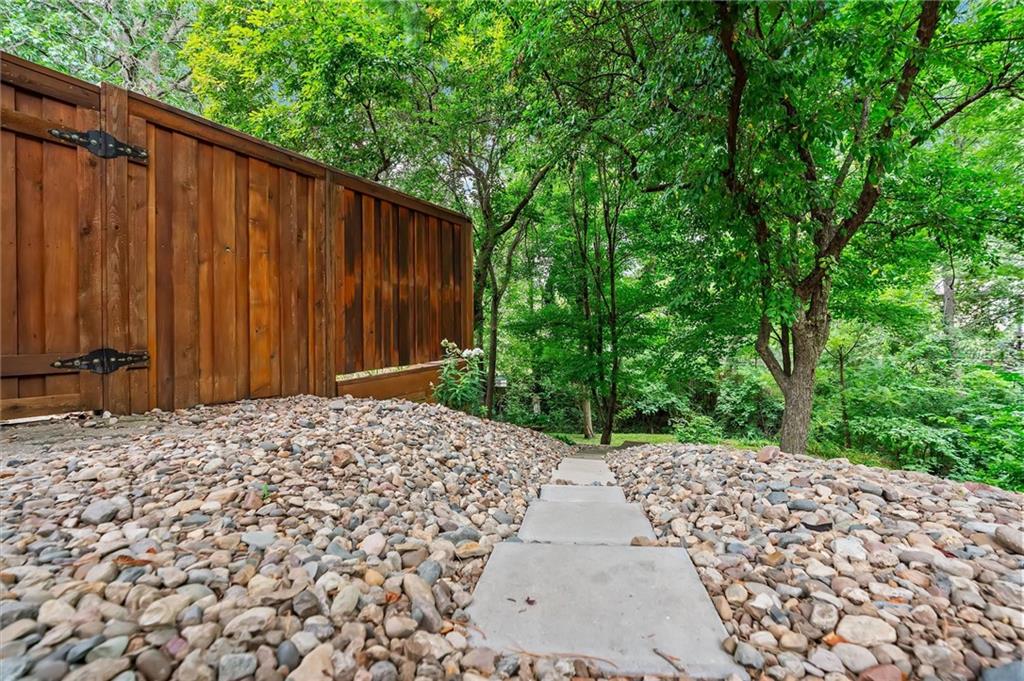 1402 Colony Drive Property Photo 58