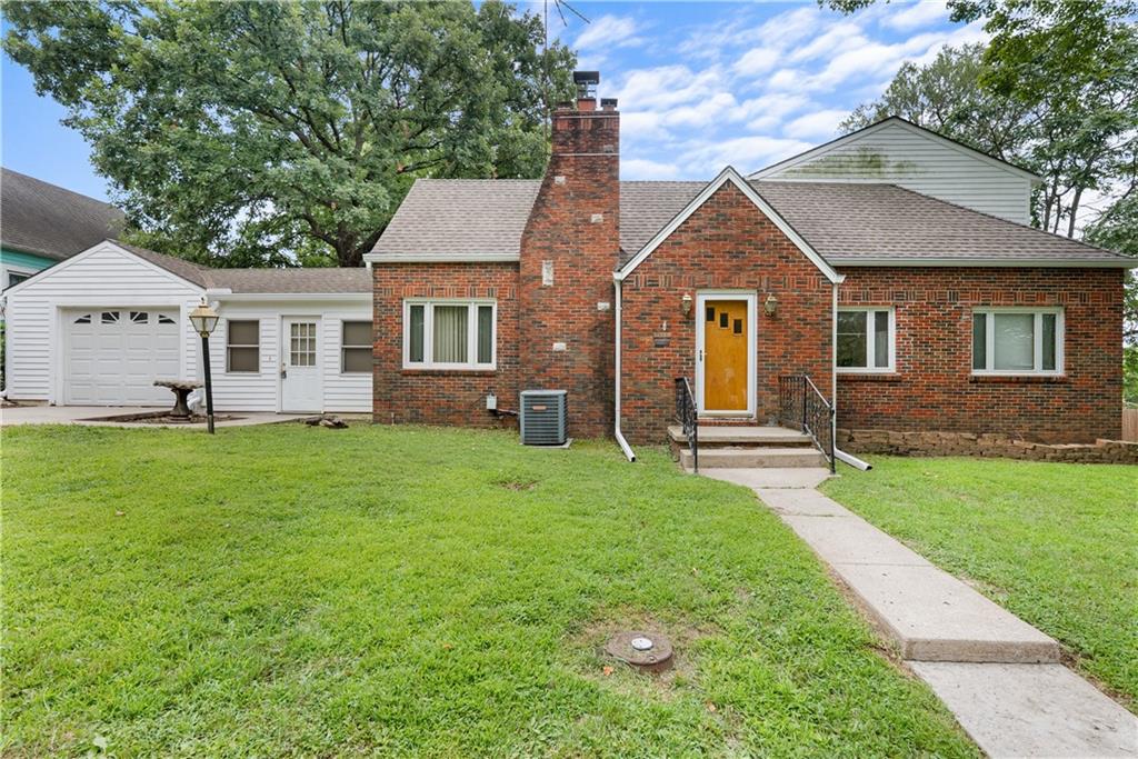 11219 Evans Street Property Photo 1