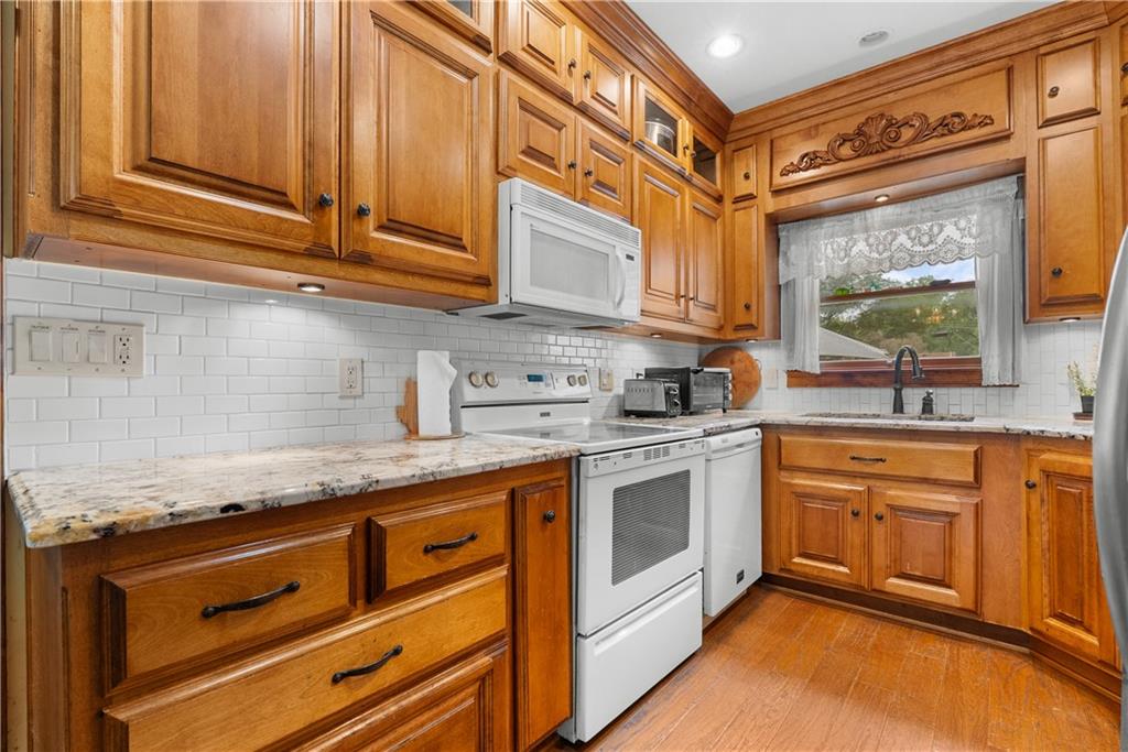 11219 Evans Street Property Photo 11