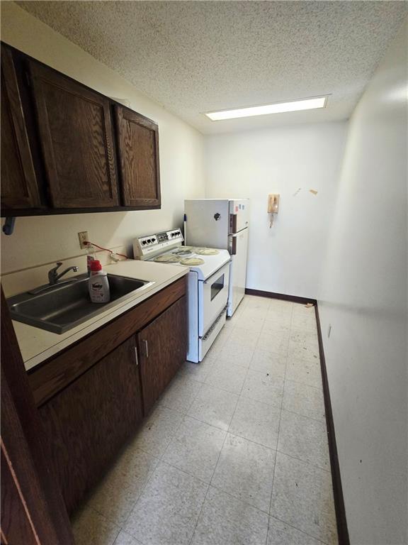 421 Main Street Property Photo 14