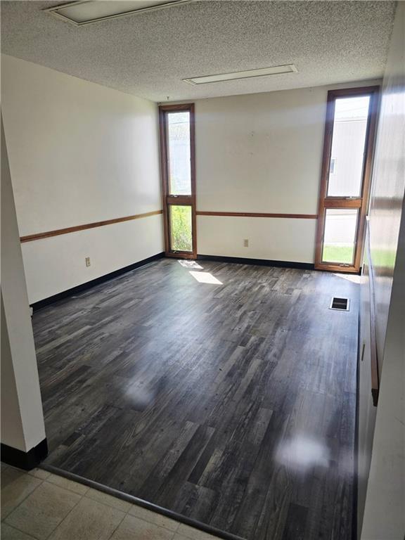 421 Main Street Property Photo 16