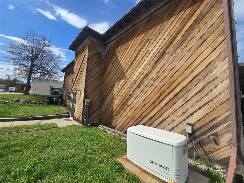 421 Main Street Property Photo 23