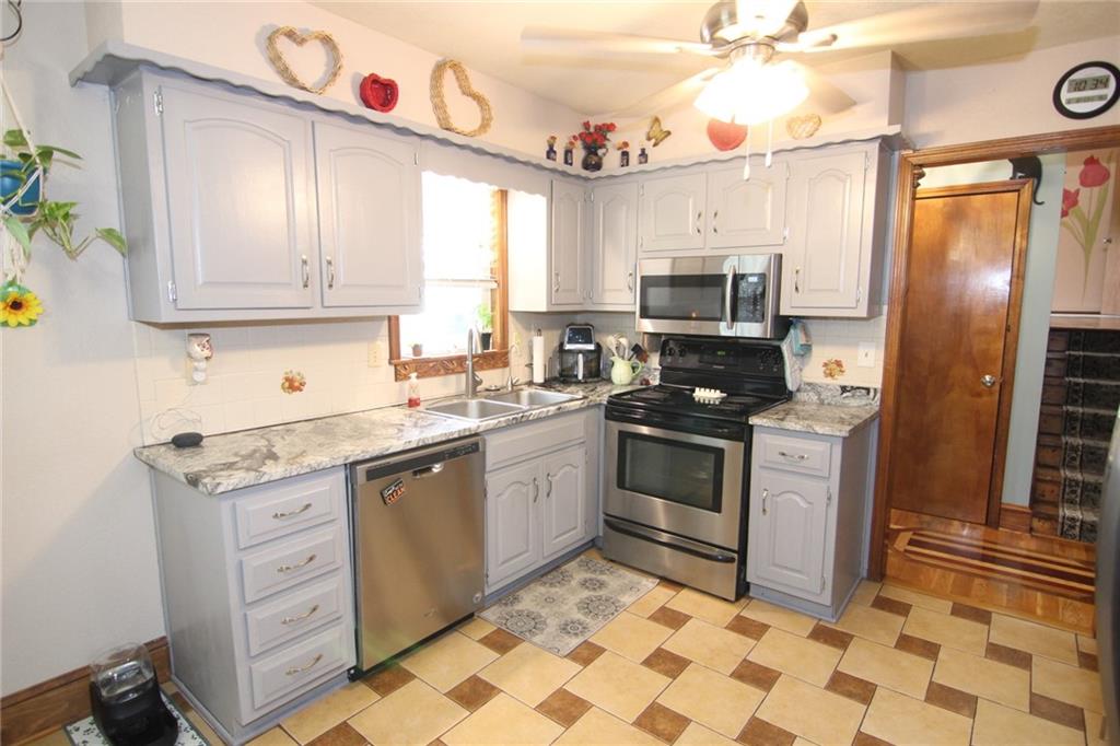 16912 E 170th Court Property Photo 8