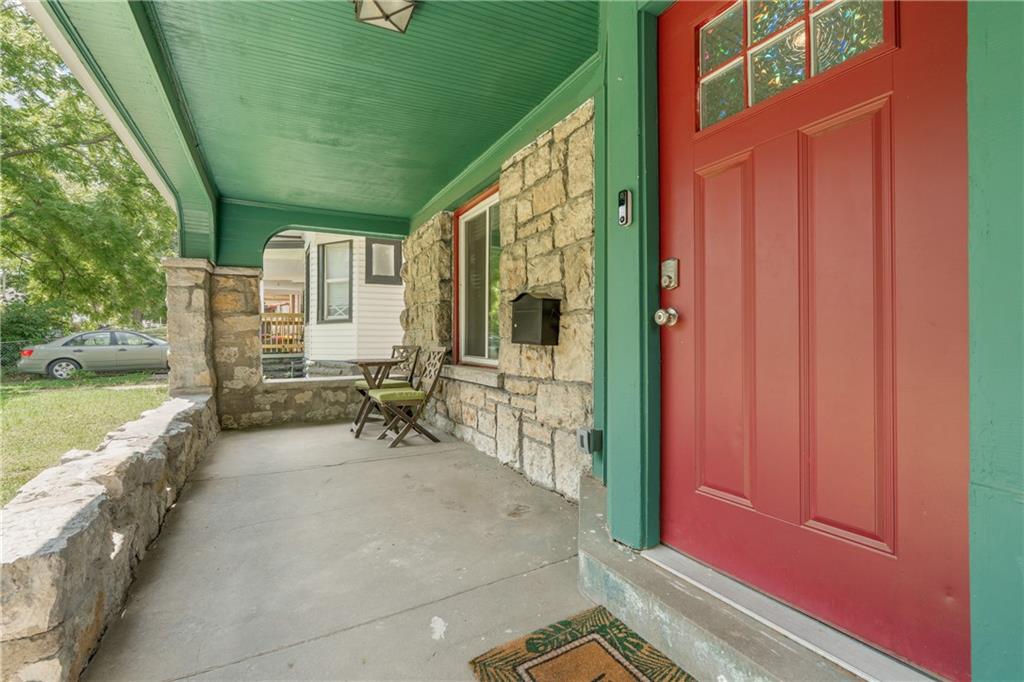 4008 S Benton Avenue Property Photo 4