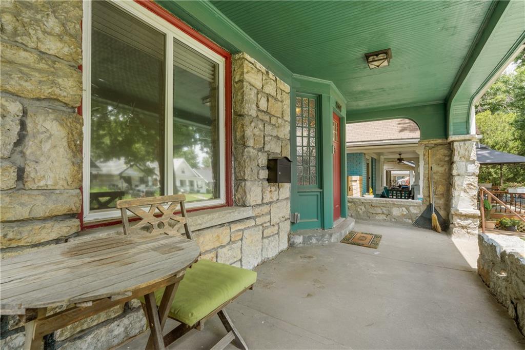 4008 S Benton Avenue Property Photo 5