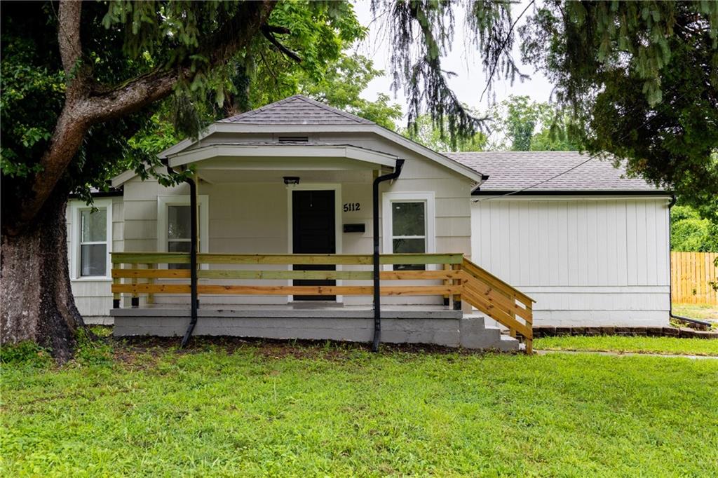 5112 Rinker Road Property Photo 1