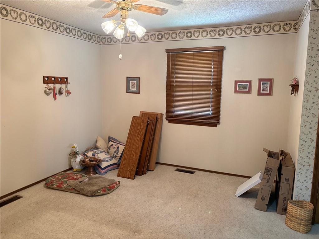 3100 Regency Drive Property Photo 12