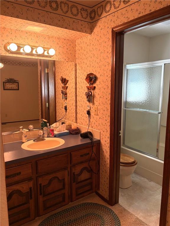 3100 Regency Drive Property Photo 13