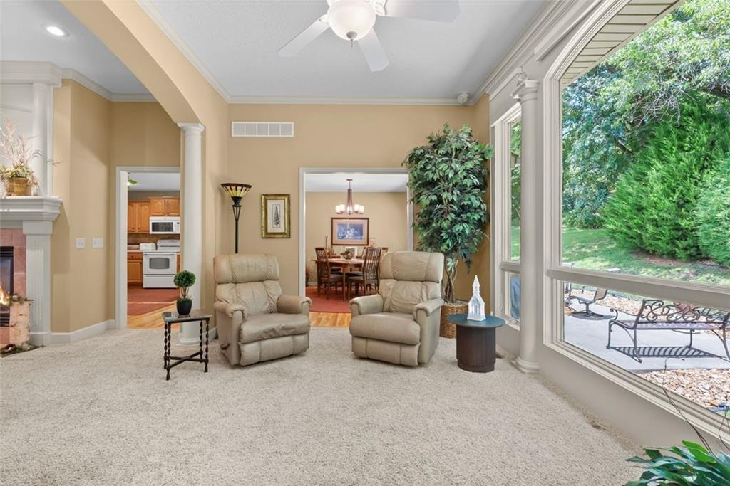 3355 S Wood Avenue Property Photo 10