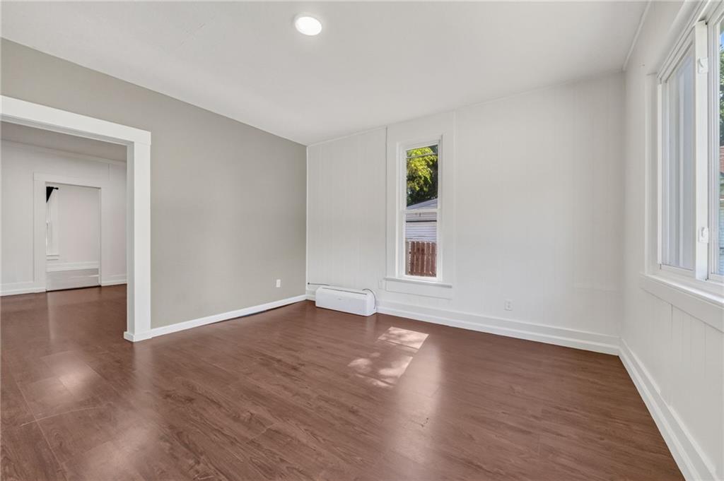 435 Ford Avenue Property Photo 6