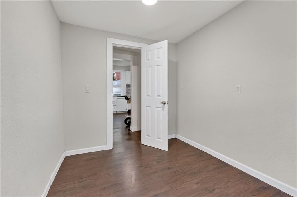 435 Ford Avenue Property Photo 14