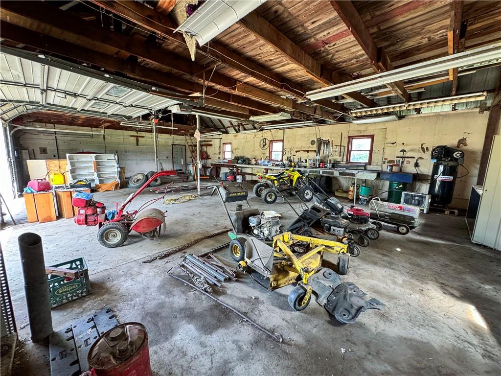 22217 S Victory Road Property Photo 8